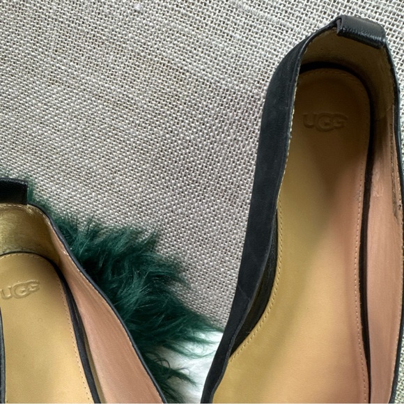 UGG "LYNLEY" WOMENS BALLERINA BLACK SUEDE LEATHER FLATS -size 7 - Picture 2 of 13